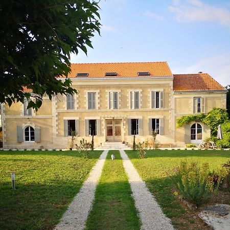 Saint-Savinien La Burie B&B 외부 사진