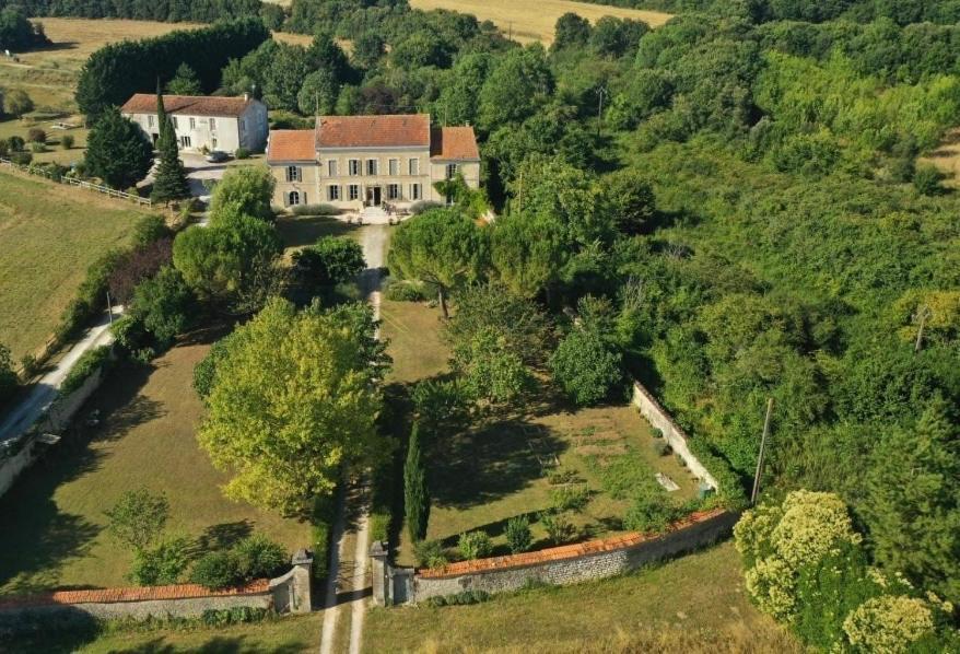 Saint-Savinien La Burie B&B 외부 사진